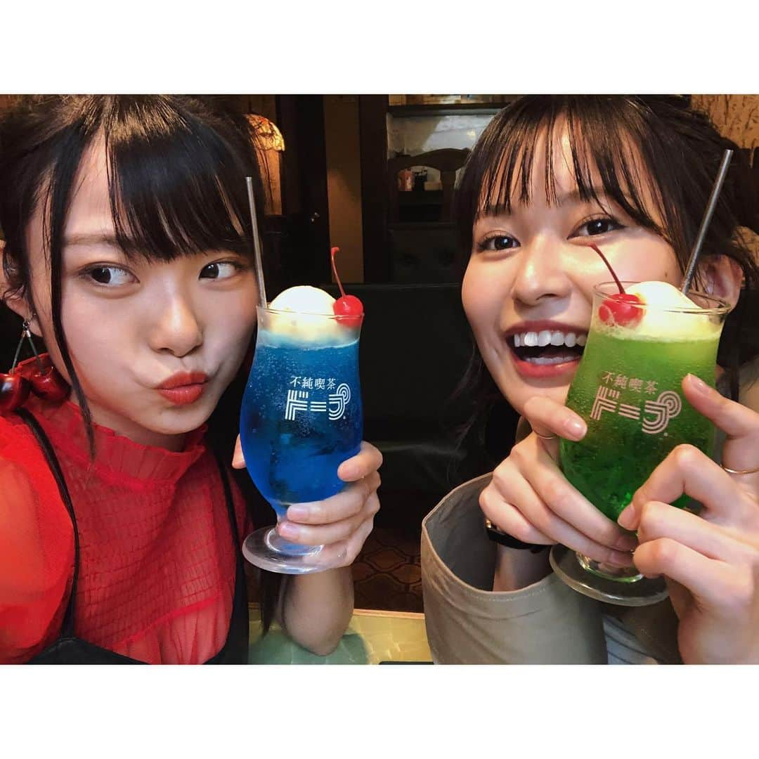 未梨一花さんのインスタグラム写真 - (未梨一花Instagram)「🎁   きーちゃんに 欲しい化粧品を聞かれて マスカラとコンシーラーって言ったら 誕プレのお礼にくれた😂❤️   ありがとう愛してる〜 大事に使うね！     #化粧品 #コスメ #マスカラ #コンシーラー #guerlain #celvoke  #みりさく」6月14日 18時51分 - 1ka__3ri