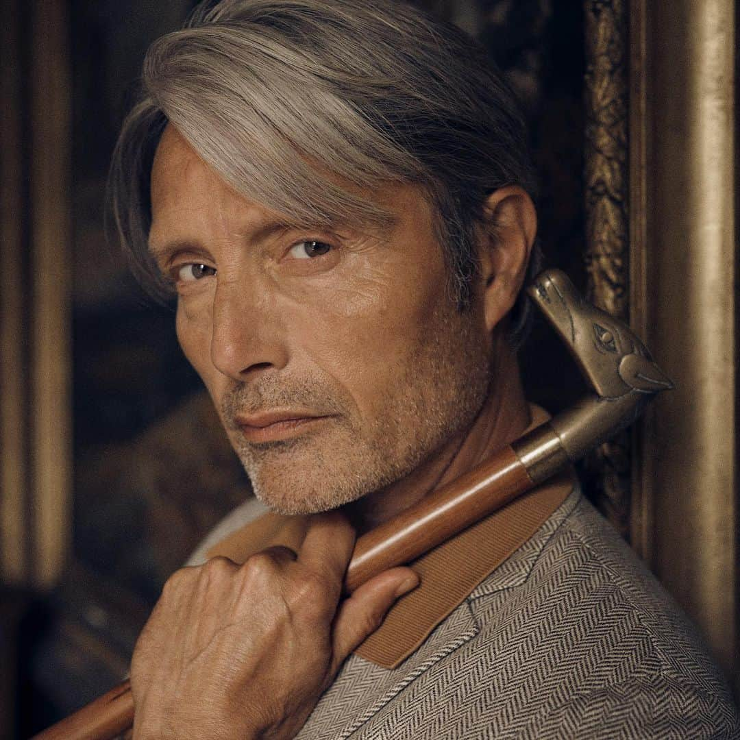 マッツ・ミケルセンさんのインスタグラム写真 - (マッツ・ミケルセンInstagram)「The Rake」6月14日 19時00分 - theofficialmads