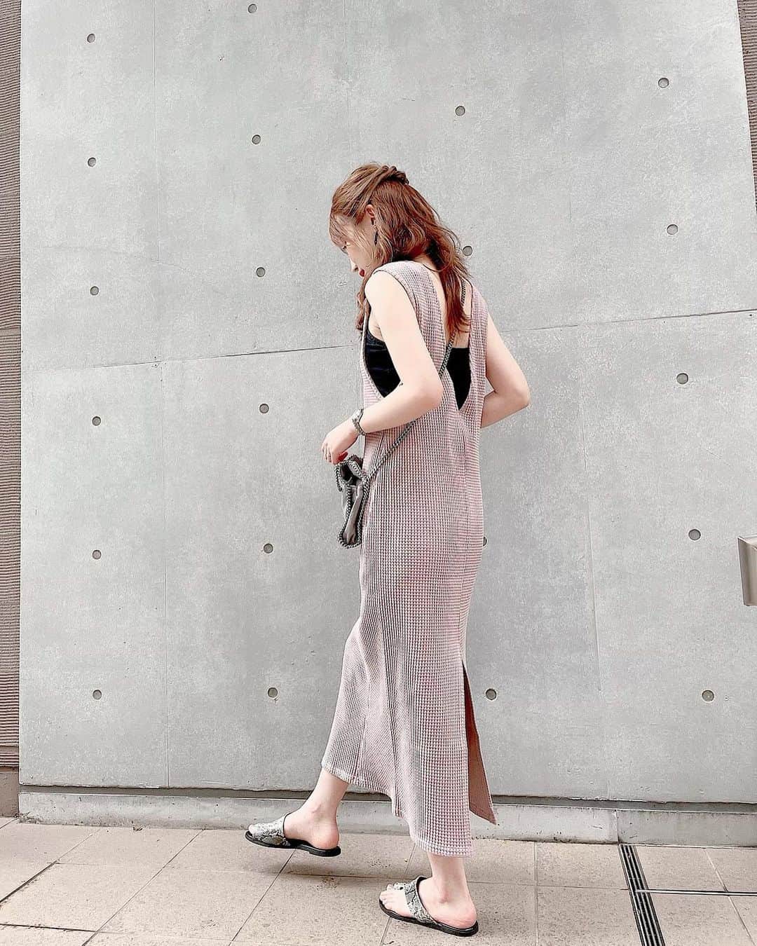優月美羽さんのインスタグラム写真 - (優月美羽Instagram)「天気の差が激しい☔☁  今日のお洋服は @tothesea_hawaii のワンピ💕 色味もシルエットも完璧なワンピース😽❤️ 着痩せするしかわいいい✌💕  #totheseahawaii #tothesea #リゾートコーデ #Resortnista　#ワンピースコーデ #イエベ春」6月14日 20時13分 - miu.yuzuki