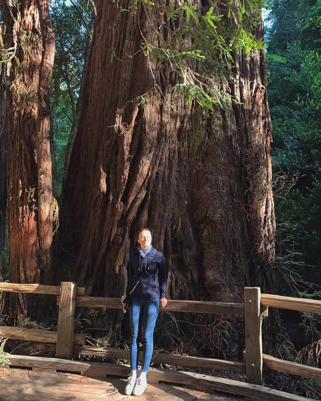 クララ・スピルコバさんのインスタグラム写真 - (クララ・スピルコバInstagram)「California, your beautiful spirit made me very grounded, light and happy. Thank you @medihealchamp @lakemercedgolfclub @lpga_tour and @karlthefog 😂 for such a nice event. Even though my back got stiff this week I had a very nice time. Congrats @matilda_castren on her first win. You are an inspiration for all of us.⛳️✨🌞 @meijerlpga is coming up next. 🇺🇸 #protectourforests #protectourplanet」6月14日 20時20分 - spilkovaklara