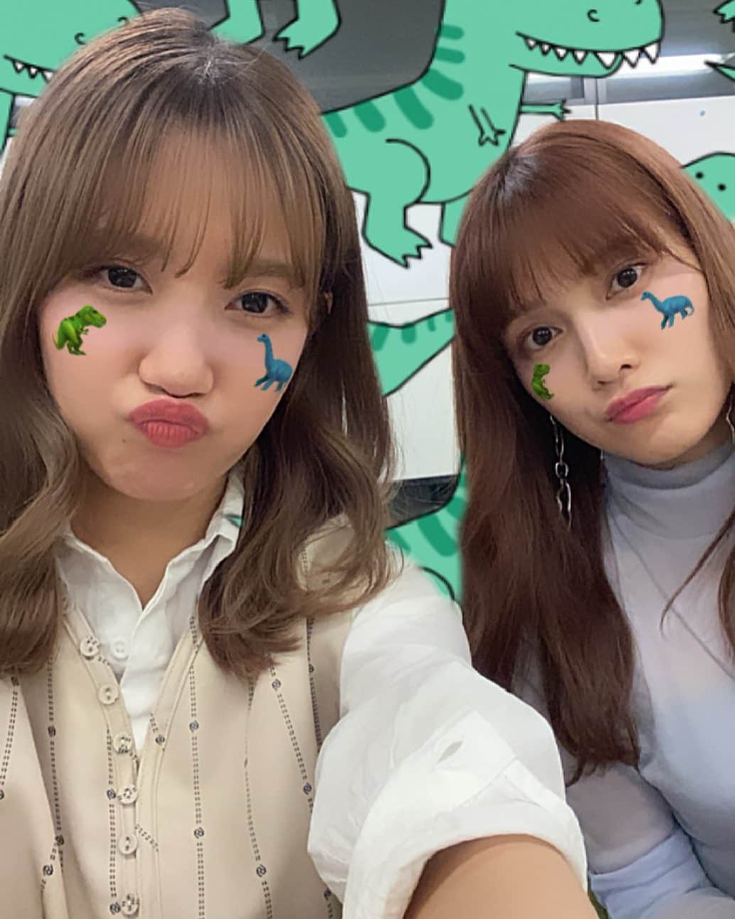 加藤玲奈のインスタグラム：「🦖🦕あんれな🦕🦖  このフィルター可愛い🥺」