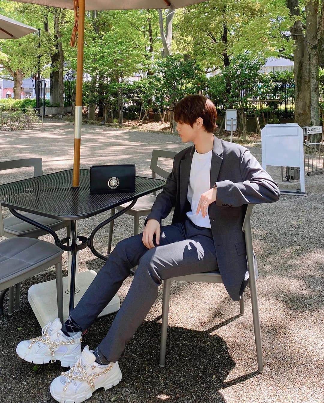 のインスタグラム：「沢山の愛ありがとうございます。 デビューという形で恩返しすることはできませんでしたが、諦めずにこれかも愛と感謝の気持ちを忘れずに夢に向かって努力します。 必ずデビューして、歌とダンスで皆さんに愛を届けていきたいと思いますので、それまでもう少々お待ちください。  くれぐれもお体にお気をつけてください。 デビューして、皆さんに直接お会いできる日をとても楽しみにしています。  Terimakasih banyak atas dukungannya. Tanpa kalian saya tidak bisa sampai sejauh ini.  Aku Cinta Kalian Semua.   #iloveyouguyssomuch」