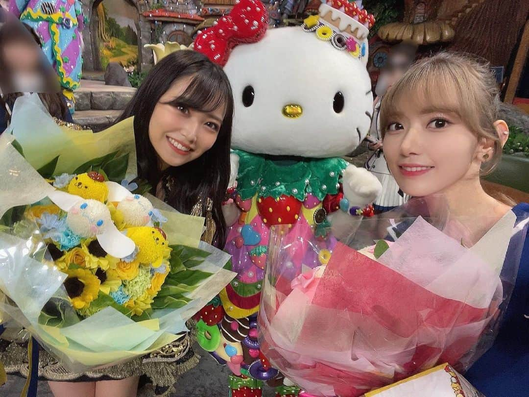 h3artbrak3rsさんのインスタグラム写真 - (h3artbrak3rsInstagram)「… #hkt48 #IZONE #아이즈원 #アイズワン  #sakura #宮脇咲良 #미야와키사쿠라 #さくら #nmb48 #mirurun #白間美瑠 #시로마미루 #みるるん #HelloKitty #cdtvライブライブ」6月15日 0時37分 - h3artbrak3rs