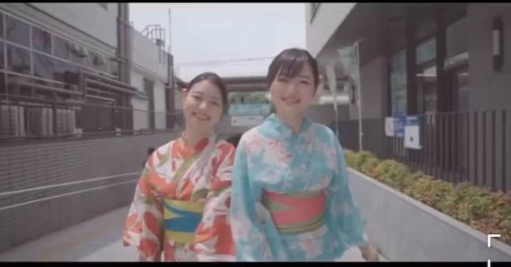 音羽紀香（のんちょ）のインスタグラム：「＊my sister＊  鎌倉でお姉ちゃんと撮影してからちょうど２年が経ったみたいです🌱  鎌倉駅ついたらまず最初にソーセージとビールを買ってからスタートするのが好き😌笑  #鎌倉　#おっちゃん　#sister #浴衣　#鎌倉散歩  #日本」