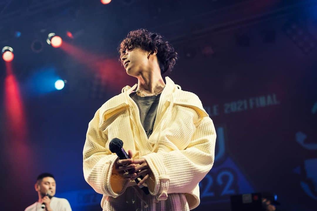 言×THEANSWER（アンサー）のインスタグラム：「22歳 U-22🎓 @kohkikanai 📷」