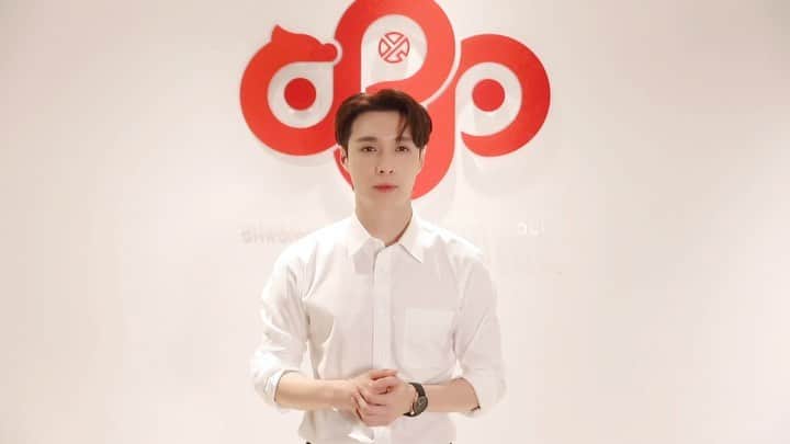 のインスタグラム：「I'm excited to announce that we are accepting applications from around the world this summer. I can't wait to see the amazing talent you have. What are you waiting for? Apply now! @chromoeg」