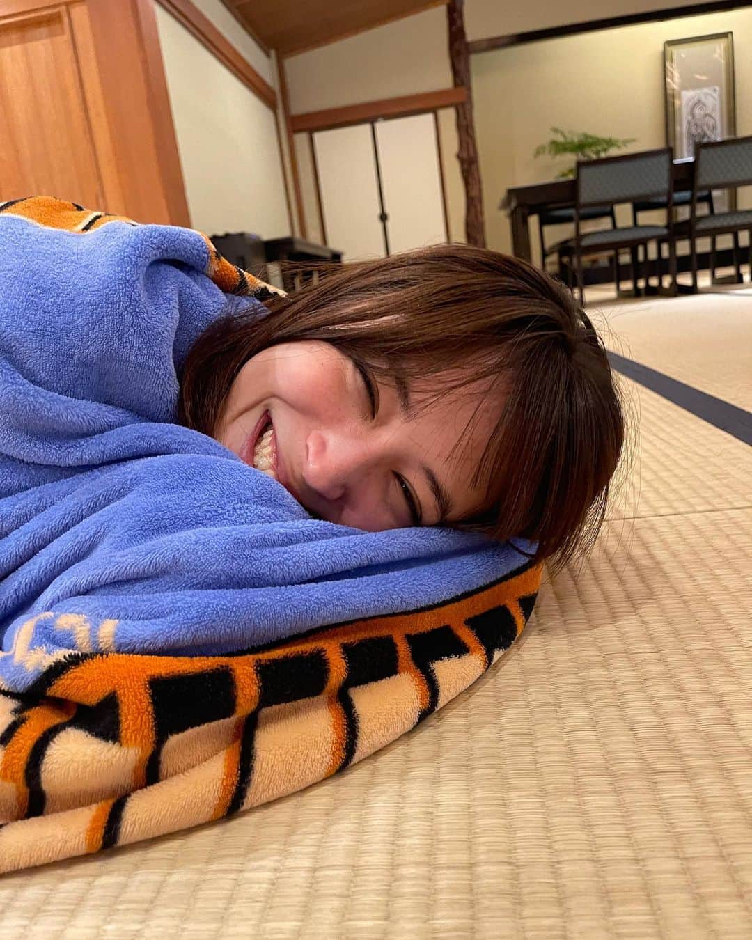 本田翼さんのインスタグラム写真 - (本田翼Instagram)「💤 すんごい照れてるの。 #彼女と昼寝なうに使っていいよ　 #アリスタグラム #ラジエーションハウス2」6月15日 18時15分 - tsubasa_0627official