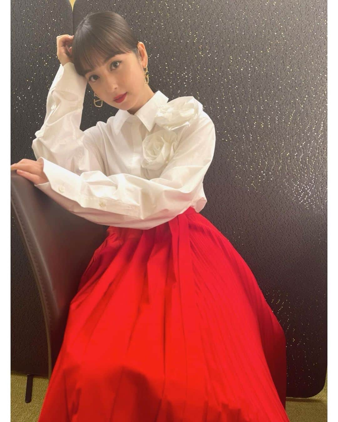 佐々木希さんのインスタグラム写真 - (佐々木希Instagram)「映画「リカ」イベント衣装  outfit: #valentino  stylist: #天津亜紀 さん hair&makeup: #笹本恭平 さん」6月15日 21時45分 - nozomisasaki_official