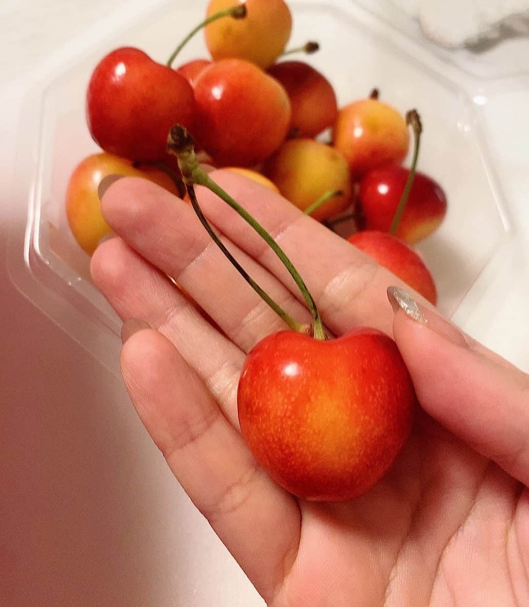 桃乃木かなのグルメインスタ