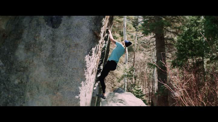 アレックス・ジョンソンのインスタグラム：「We climbed hard shit, we climbed bold shit, we laughed A LOT! One of the best days I’ve had climbing, with some of the raddest people.  Thank you @athleticbrewing & @camp4collective for being there to capture it all and tell part of my story. 🤘 @sienna_kopf @allisonvest @clobester 🙏  And thank you @organicclimbing for hooking me into that auto belay all those years ago! 🥰  ✨Link in BIO for full piece! ❤️‍🔥」