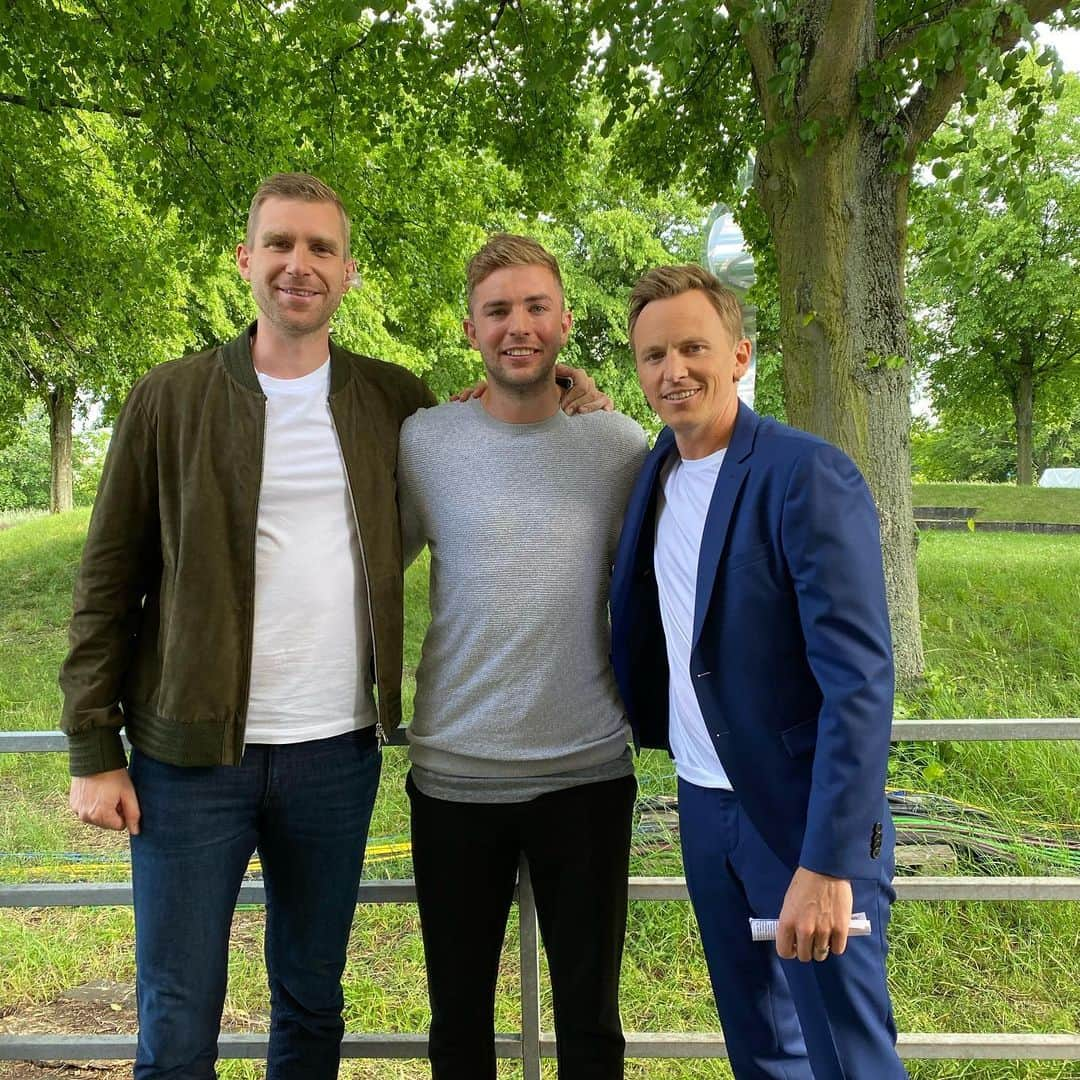 クリストフ・クラマーのインスタグラム：「#GerFra 🇩🇪🇫🇷 w/ @jochenbreyer @p_mertesacker @sportstudio」