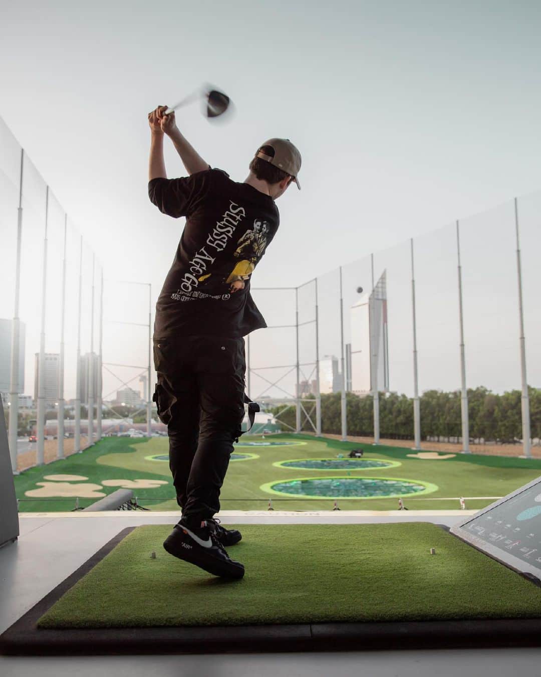 アラン・ウォーカーのインスタグラム：「no putt intended🏌🏻」