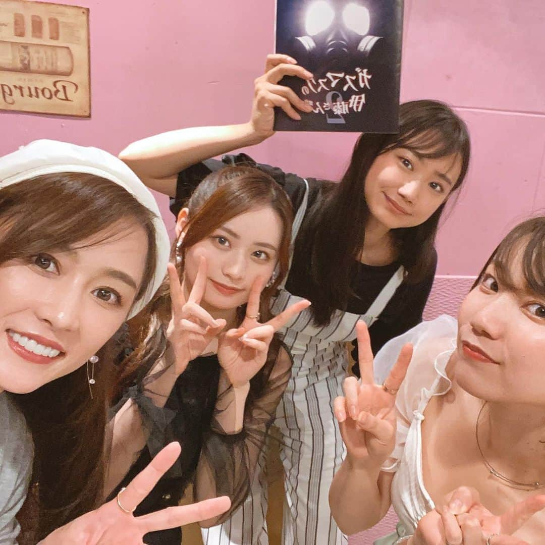 杏さゆりさんのインスタグラム写真 - (杏さゆりInstagram)「ガスマスクの伊藤さんトークイベントご視聴&ご観劇、ありがとうございました😇❤️ . 怖い話とか。。。今まで話した事無かった事とか話せて楽しかったwww . そんなのもYouTubeしてみたら？って話も浮上したので やってみよーかな？と思います😂😂😂 . 今日も新たな発見✨ . アーカイブでも見れるらしいので是非チェックしてみてね😇❤️ https://www.loft-prj.co.jp/schedule/lofta/182480 . #ガスマスクの伊藤さん #トークイベント #若手女優　では無いw #混ざらせてくれてありがと #杏さゆり　#SayuriAnzu」6月17日 0時49分 - anzu_sayuri_official