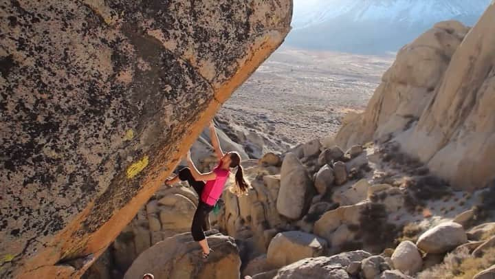 アレックス・ジョンソンのインスタグラム：「Luminance ✨ V9/7C ground-up flash, 2012. 👐 @therealheal @fshaynemirow @elliotfaber831 @downtownjosh mega day.   🎥 @thervproject   @trangoclimbing @organicclimbing」