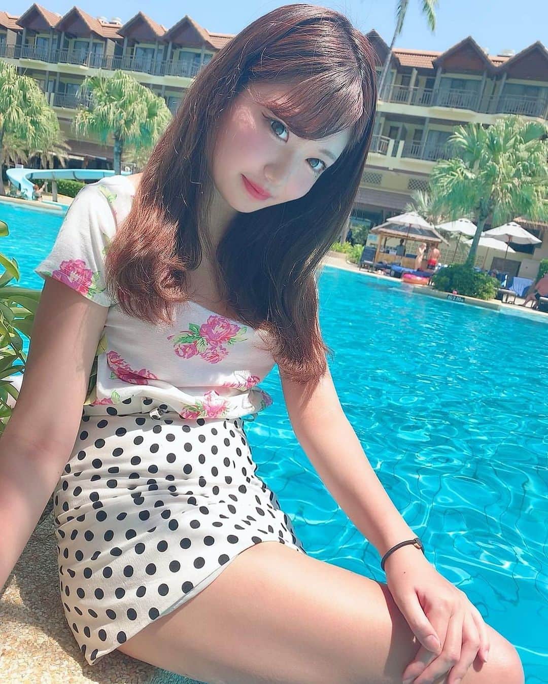 美女美容事情さんのインスタグラム写真 - (美女美容事情Instagram)「《リゾートプールで❤️🏝🇹🇭》 *⁠ 今回ご紹介させて頂きますのは!!👀❤︎⁠⠀ yuipipiさん< @yuipipink >の素敵なお写真📸⁠⠀⁠⠀⁠⠀⁠⠀ *⁠⠀⁠⠀⁠⠀⁠⠀ 美女の海外旅行✈︎プーケット🏝🇹🇭 綺麗なリゾートプールで素敵なひとときを過ごされていて羨ましいです💖🏞 *⠀⁠⠀⁠⠀⁠⠀⁠⠀ yuipipiさん< @yuipipink > ⁠⠀⁠⠀⁠⠀⁠⠀ 素敵な投稿ありがとうございました☺️📸✨ *⠀⁠⠀⁠⠀⁠⠀⁠⠀ yuipipi さんのアカウントには他にも素晴らしい投稿が沢山ありますので是非覗いてみてくださいね💁‍♀️💙⁠⠀⁠⠀⁠⠀⁠⠀ *⠀⁠⠀⁠⠀⁠⠀⁠⠀ △▼△▼△▼△▼△▼△▼△▼△▼△▼ ⁠⠀⁠⠀⁠⠀ ❤🧡💛「美女美容事情」💚💙💜⠀⠀⠀⠀⠀⠀⠀⠀⠀⠀⠀⠀⠀⠀⁠⠀⁠⠀⁠⠀⁠⠀⁠⠀ 👇掲載ご希望の方は👇⠀⠀⠀⠀⠀⠀⠀⠀⠀⠀⠀⠀⠀⠀⠀⁠⠀⁠⠀⁠⠀⁠⠀⁠⠀ @b_b_j.jタグ付けと🖤 # ビジョビ ⁠⠀ 🖤タグ付けお願いします✨⠀⠀⠀⠀⠀⠀⠀⠀⠀⠀⠀⠀⠀⠀⠀⁠⠀⁠⠀⁠⠀⁠⠀⁠⠀ △▼△▼△▼△▼△▼△▼△▼△▼△▼ ⁠⠀⁠ #プーケット #タイ #プーケット旅行 #バンコク #ベトナム  #マリオットホテル #リゾート #プール #ビキニ #旅行 #海外旅行 #タビジョ #whotel #phuketthailand #thailand #phuket #bangkok #vietnam #trip #tripgram #travel」6月16日 17時01分 - b_b_j.j