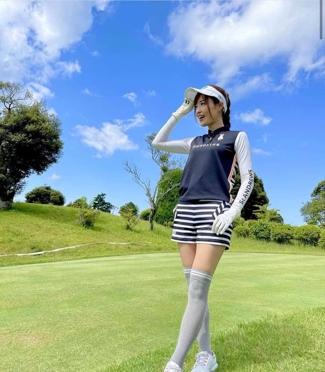 ❤️cutie.jp❤️【キューピー】さんのインスタグラム写真 - (❤️cutie.jp❤️【キューピー】Instagram)「ゴルフ美女特集🏌️‍♀️ * 今回ご紹介させて頂きますのは 初めてのご紹介になります * 高橋としみさん＜@toshimi_1002＞のお美しいお写真です📷✨ * UUUMGOLFのmcとしてご活躍されている高橋さん * コスメやファッションがお好きで化粧品検定も持たれているんです💄 * YouTube生配信でも拝見させていただきましたが、スタイルがとてもよく お顔もかわいすぎました....🥺 * パジャマ姿とても可愛かったです✨ * そしてこちらのコーデなのですがとてもおかわです🥺 * アルビチオで揃えられたモノトーンコーデです * ショートパンツのデザインとトップスの後ろのデザインがマッチしてます😍 * とんでもなくかわみで御座いました😆  高橋としみさん 眼福なお写真誠にありがとうございました🥺 これからもこのような素敵な投稿楽しみにしております💓 ＿＿＿＿＿＿＿＿＿＿＿＿＿＿＿＿ ◆◇◆◇◆◇◆◇◆◇◆◇◆◇◆◇ ￣￣￣￣￣￣￣￣￣￣￣￣￣￣￣￣ 紹介をご希望の方は 投稿の写真へのタグ(@cutie.jp) と #キューティー のタグ付けをお願い致します💗💗 ◆◇◆◇◆◇◆◇◆◇◆◇◆◇◆◇ @toshimi_1002 #美人 #かわいい #綺麗 #モデル #ごるふ女子 #ゴルフ女子 #ゴルフウェア #ゴルフコーデ #ゴルフすきな人と繋がりたい #instagood #fashion #instagram #makeup #cute #cutie #kawaii #model」6月16日 19時41分 - cutie.jp