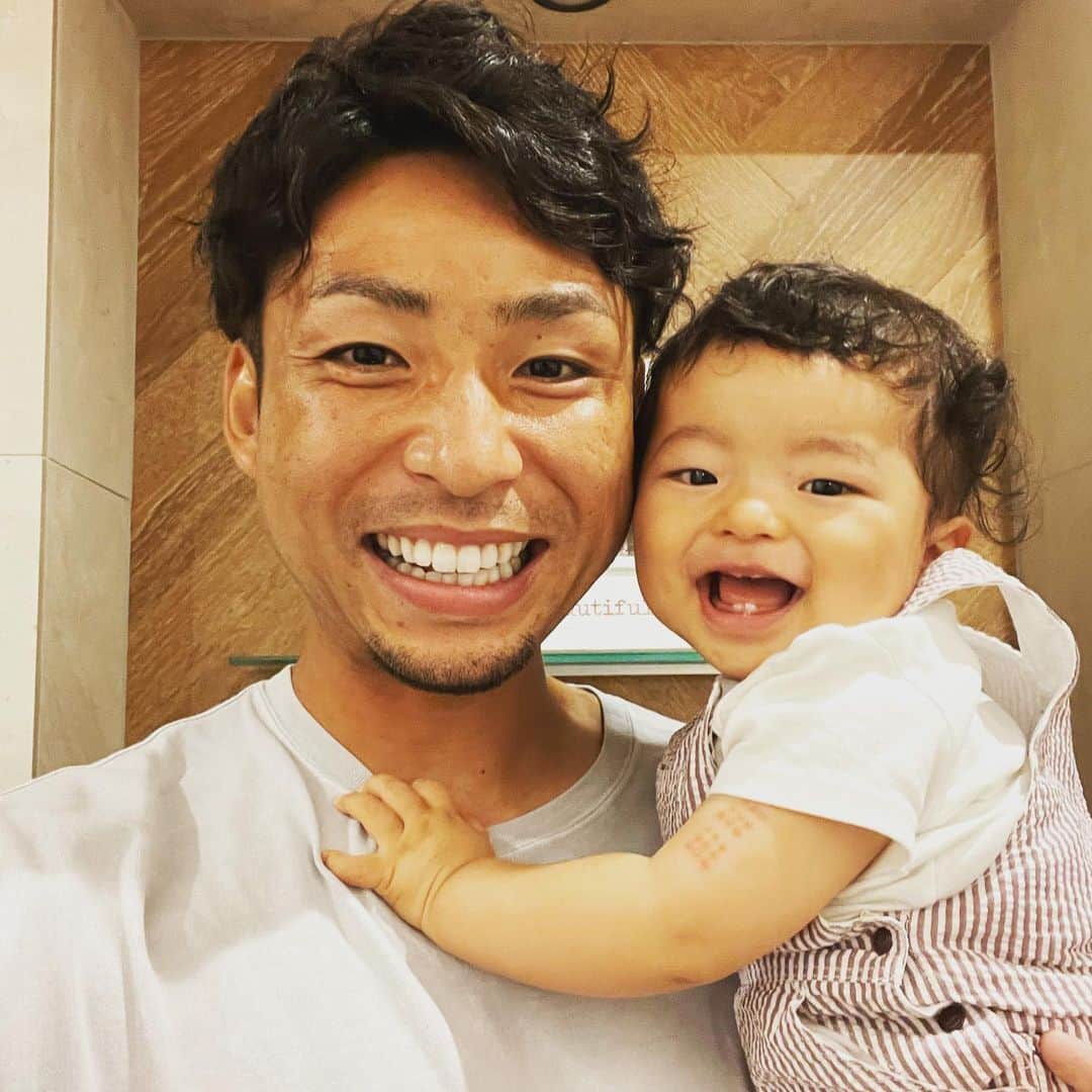 小林悠さんのインスタグラム写真 小林悠instagram 誕生日 今日は長男のユイトの6歳の誕生日でした いまコロナウィルスの影響で子供たちの幼稚園がお休みになり 僕自身も練習ができなくなってしまっている状況です それでも子供たちと長く一緒にいられることで