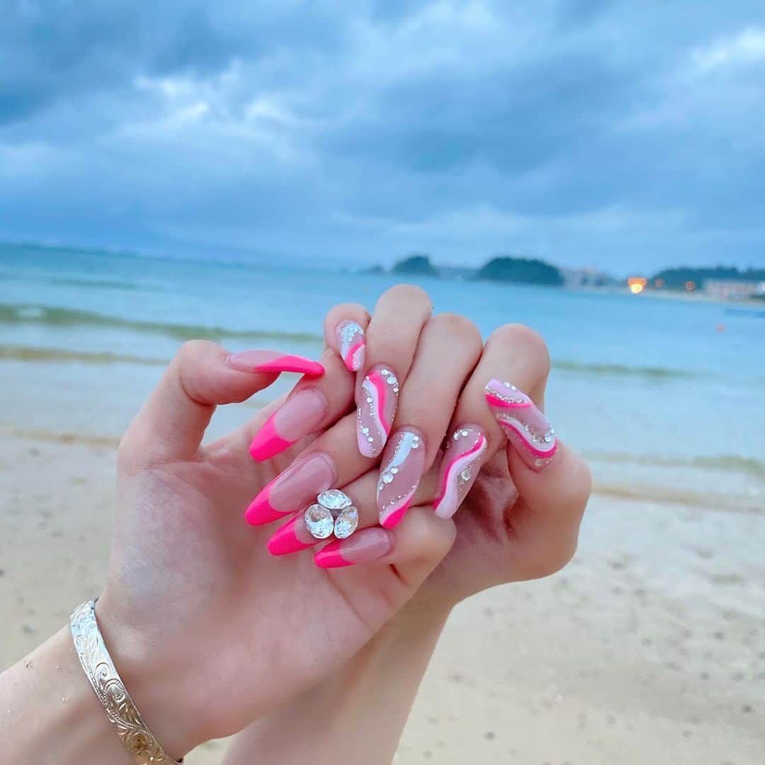 田村月光（ツッキー）のインスタグラム：「💅🏽💋💅🏽💋💅🏽💋💅🏽💋 𝗡𝗲𝘄 𝗡𝗮𝗶𝗹‪‪❤︎‬ おまたせｯ🤙🏻‪‪𐤔𐤔‬‪𐤔‪‪𐤔𐤔‬‪𐤔 ・ ・ これがやりたかったの😂 ・ 明日天気よ〜くな〜れｯ🌺💖💖」