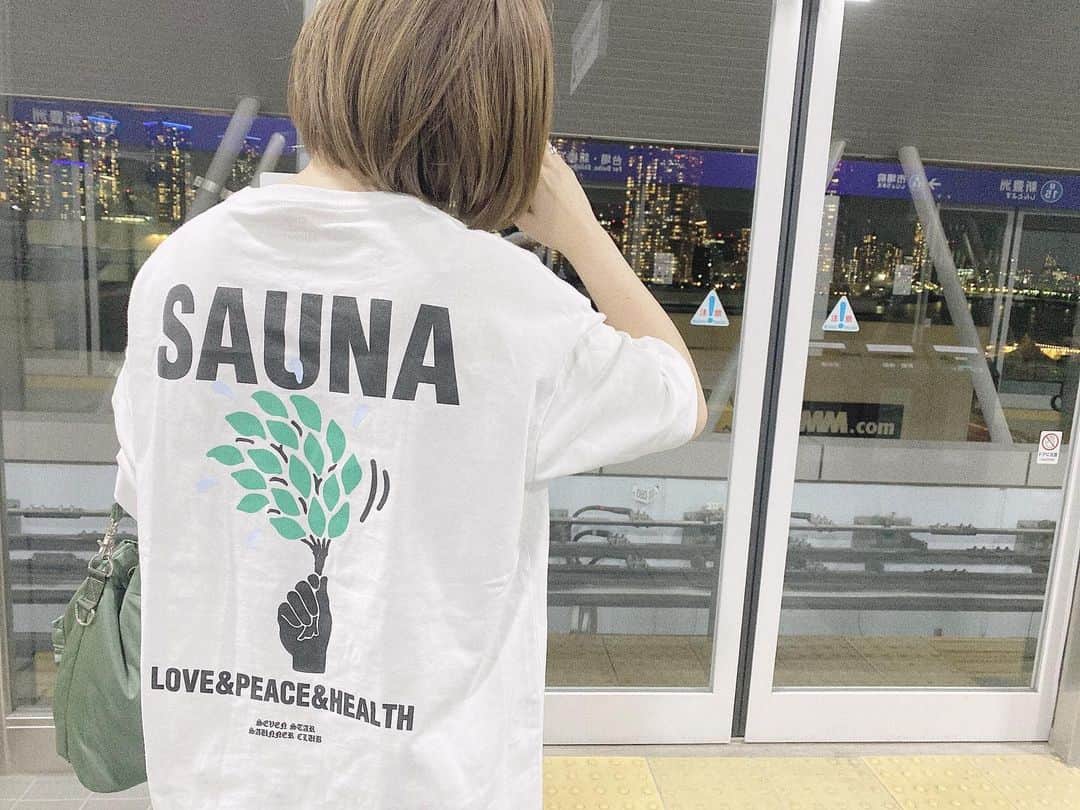 真奈さんのインスタグラム写真 - (真奈Instagram)「今日もおちかれさまでした☺️  サウナTチャレンジは 早くも4日目ですね〜😈 @s3c_sauna さん🌿  #サウナ #まなてぃのふく」6月16日 21時00分 - manatmnt0116