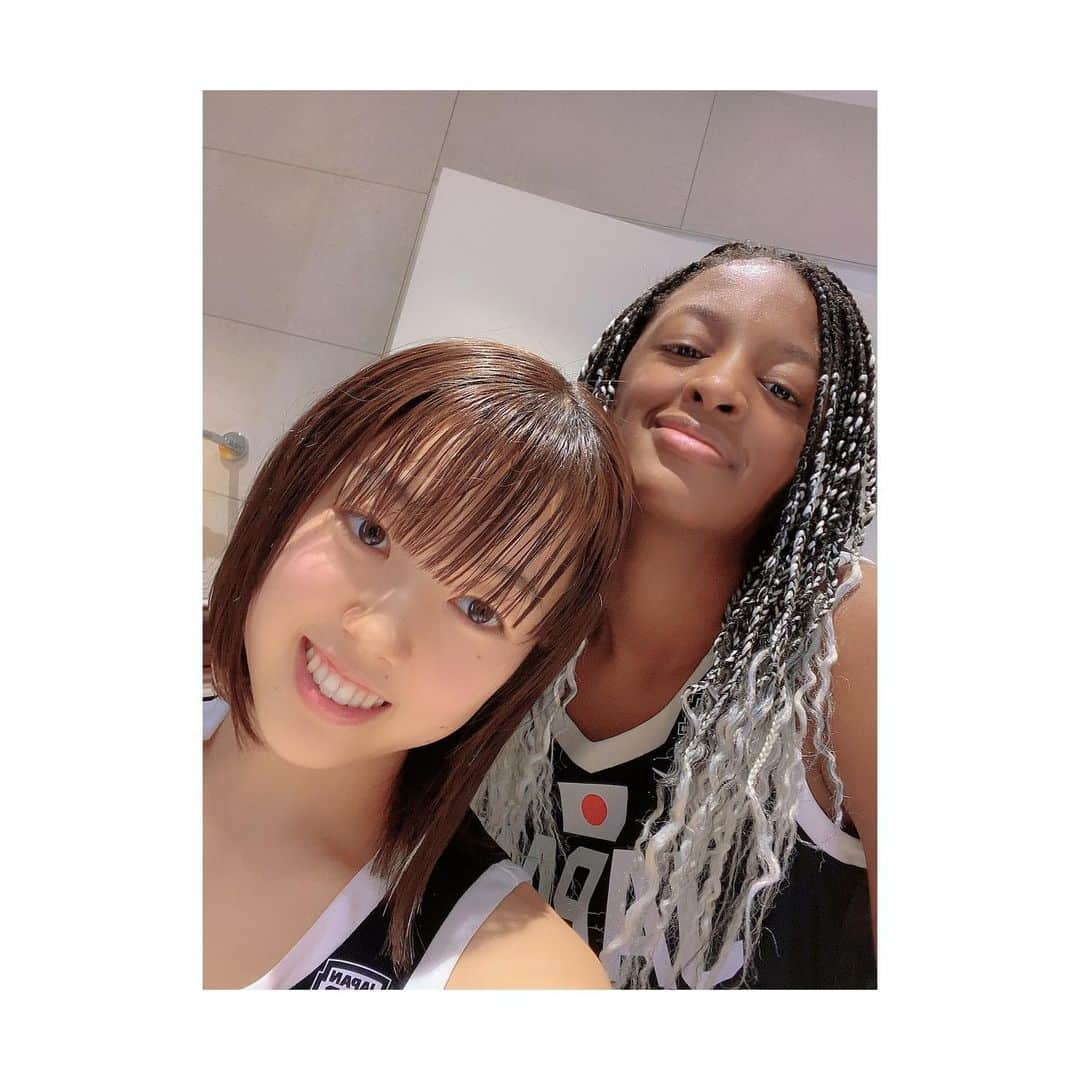 山本麻衣のインスタグラム：「☺️💛🙌」