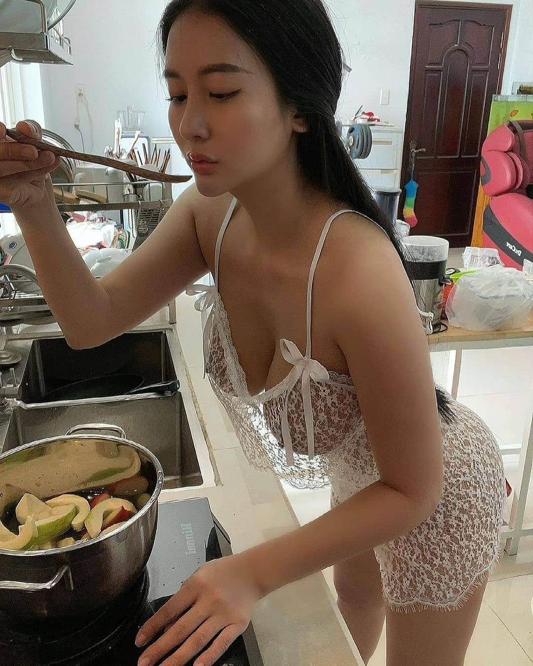 アジアンモデルのインスタグラム：「So delicious 🤤 🔻Rate my asian collection🔻  🎀 @xiao_garden — admin page 🎀  🎥 @asian_loli.mp4 — asian hot videos!  🍑 @loli.thread — cute and hot lolli!  💃🏻 @asianmodel.place — asian models community」