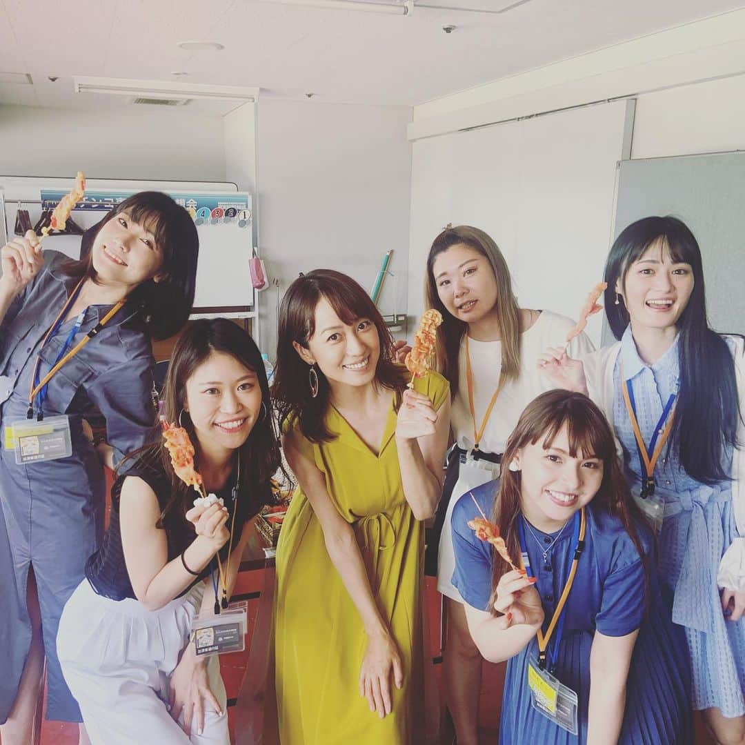 及川奈央さんのインスタグラム写真 - (及川奈央Instagram)「#ケイリン女子部 みんなでスタート前に紅生姜の天ぷらをいただきましたー⸜❤︎⸝‍   #高松宮記念杯 初日 まもなくスタートです！」6月17日 10時28分 - naooikawa