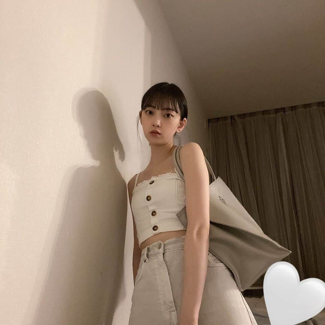 堀未央奈さんのインスタグラム写真 - (堀未央奈Instagram)「🦢  トートバッグも たくさん使ってね~👜🦋🤍」6月17日 8時58分 - horimiona_official