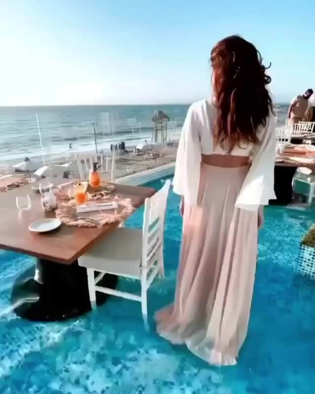 2.8 Milllon CAKESTERS!のインスタグラム：「Follow @top_luxuries and explore amazing locations and luxuries from around the world!⁠ .⁠ .⁠ Puerto Vallarta by @thenexttrip」