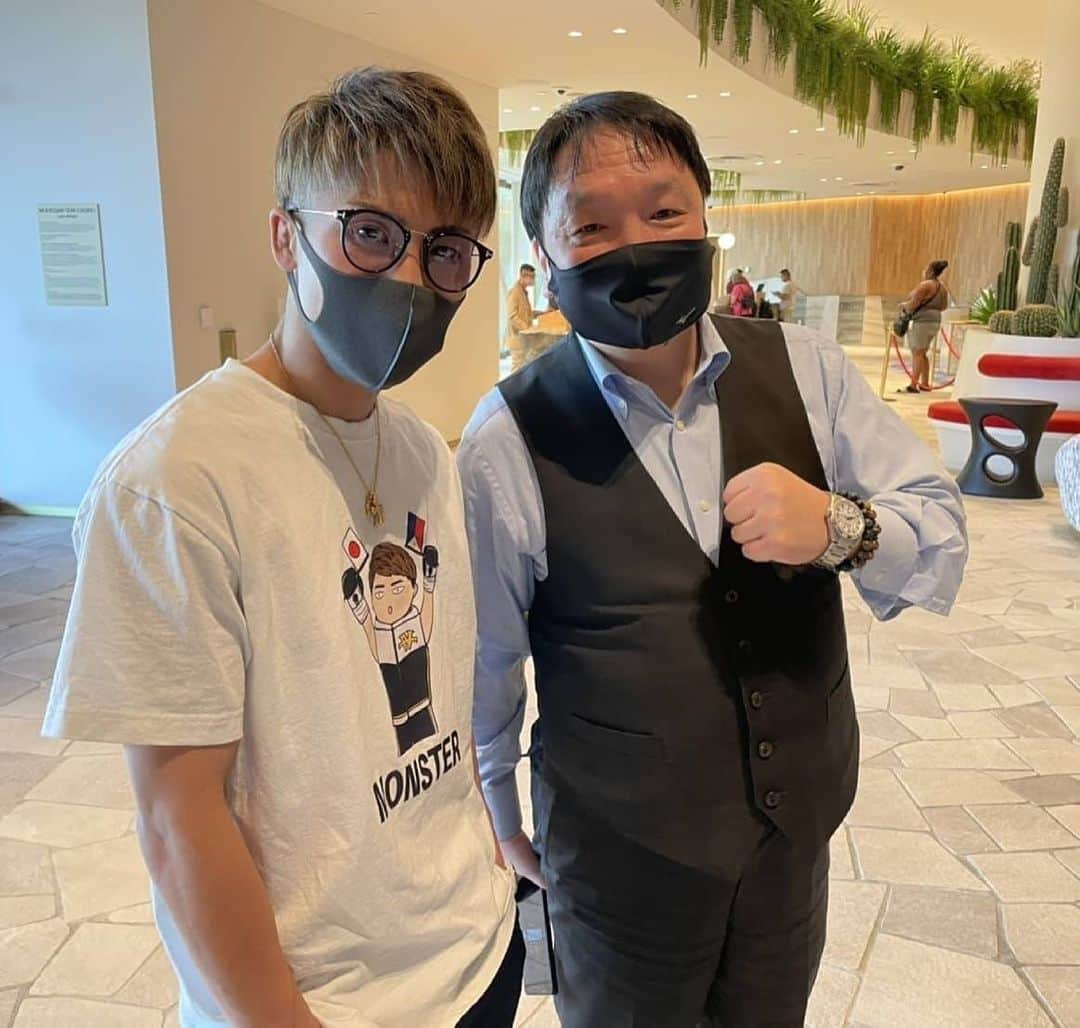 のインスタグラム：「大橋会長到着でございます😎 あとは時間の過ぎるスピードが遅すぎる1日半をゆっくり過ごします。。」