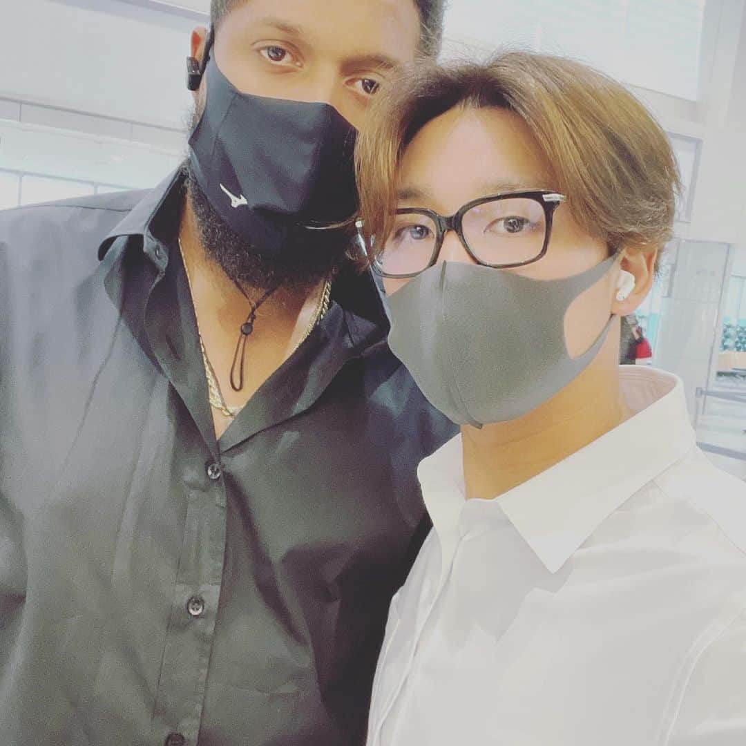 のインスタグラム：「ロド。 ロドリ。 ロドリゲス。  #ひさしぶりの投稿」