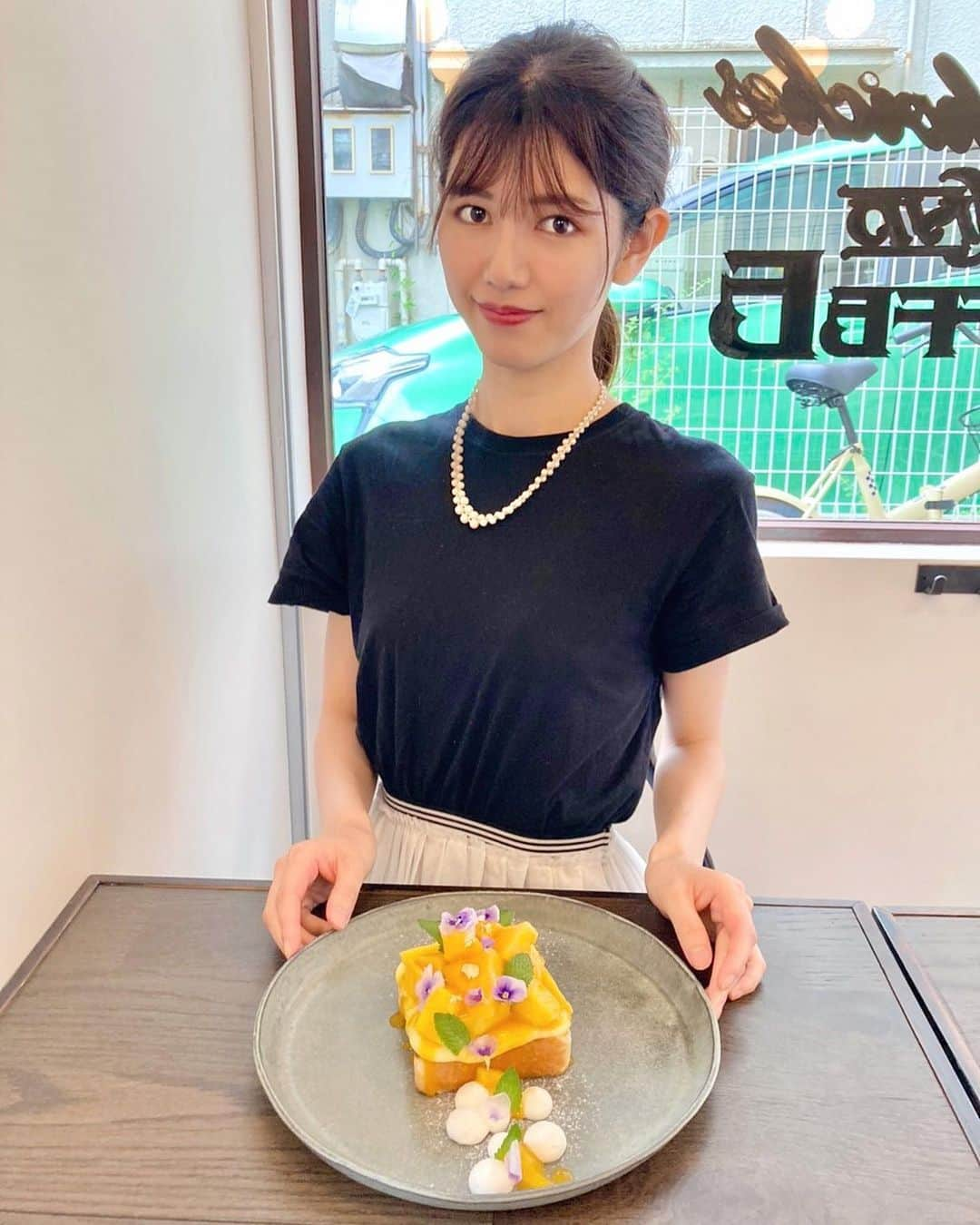 IKUMIさんのインスタグラム写真 - (IKUMIInstagram)「☕️ 久々にカフェ活してきた🧁！  マンゴーのフレンチトースト🥭  マンゴーはもちろん、 フレンチトーストもすっごく美味しかった🌞💕  写真じゃ分かりづらいけど 思った以上にボリューミー🤣  2人でシェアしてちょうどよかった❤️  甘いものは正義🦸‍♀️  .  #神戸カフェ巡り　#神戸カフェ　#新神戸 #神戸カフェ部 #三宮カフェ #元町カフェ　#神戸グルメ　#三宮グルメ　#元町グルメ　#神戸　#三宮　#元町　#フレンチトースト #マンゴー #マンゴーケーキ #関西モデル　#モデル体型　#フリーモデル　#ミラオーウェン　#milaowen #すまし顔　#神戸旅行　#神戸観光　#モデル体型　#食べてる時が一番幸せ #痩せの大食い #大阪#梅田　#難波　#心斎橋」6月17日 20時26分 - miiiino3o