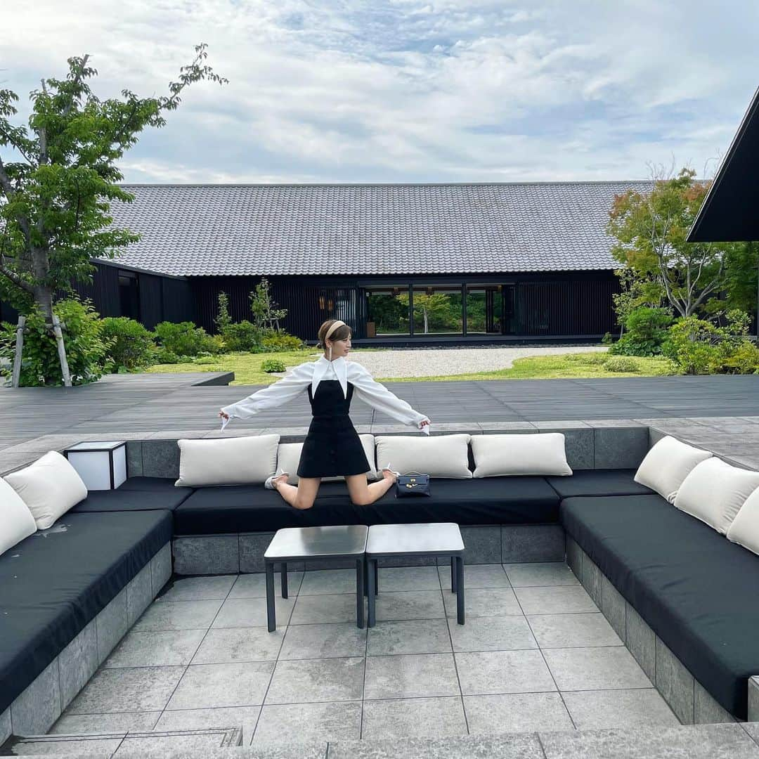 木下春奈さんのインスタグラム写真 - (木下春奈Instagram)「🌿🍃☁️ ・ ・ ・ #amanemu#resort#japan#mie#june#coordinate#birthdaytrip#birthday#hermes#kellypochette #アマネム#三重県#伊勢#6月#旅行#コーディネート#誕生日#エルメス#ケリーポシェット」6月17日 21時02分 - haruna_kinoshita