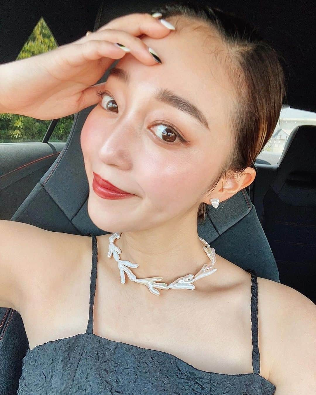 梅谷安里さんのインスタグラム写真 - (梅谷安里Instagram)「毎日暑いね〜😎😎😎 撮影で日差し浴びすぎてバテた☀️ @acri0823 にこのあいだ 行ったから艶々お肌キープ中🤍 まつげエクステもお直しして メイクがとっても楽です🤍 @eyeflash_official  #beauty#fashion#summer #美白#美肌#ツヤ肌#艶肌 #まつエク」6月17日 21時49分 - anriworld