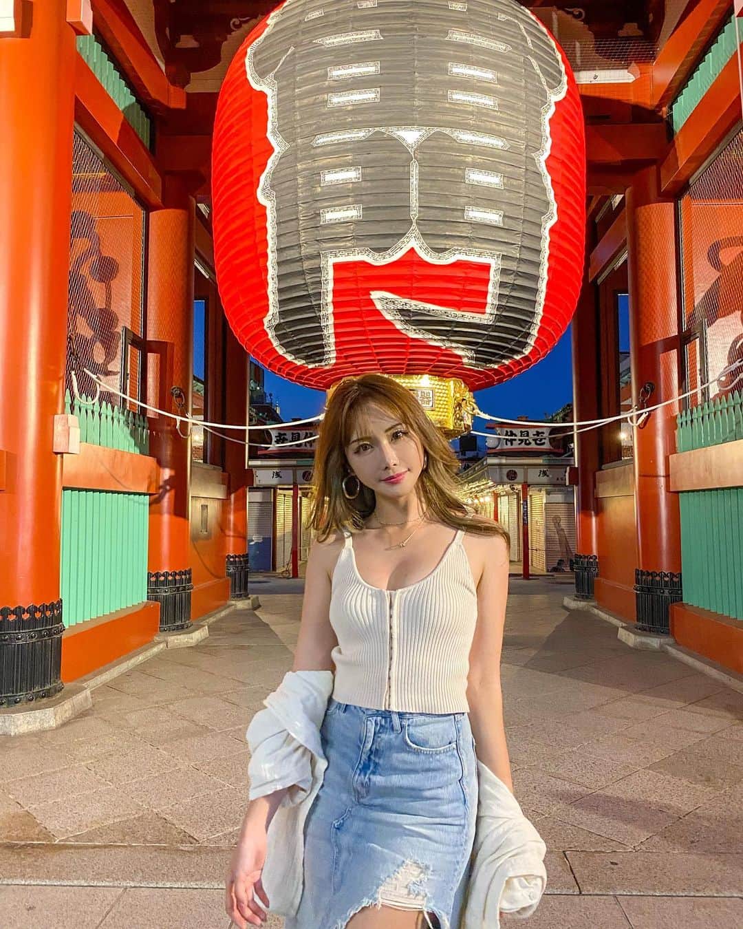 CHIHAさんのインスタグラム写真 - (CHIHAInstagram)「浅草って来るたびに好きになる場所❤️  #浅草 #雷門 #asakura #kaminarimon #japan #japan_of_insta #japaneseculture」6月18日 14時19分 - chiha6170