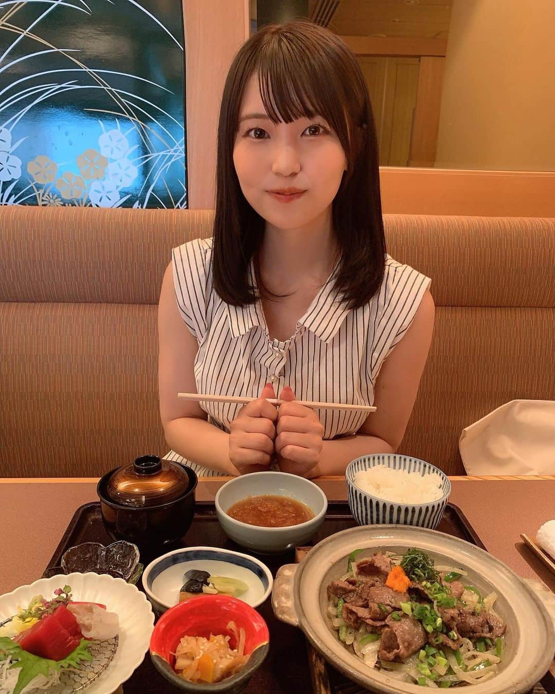 坂東遥さんのインスタグラム写真 - (坂東遥Instagram)「◯ ・ 🍱🥢 　  これちょっと前の写真  今半は、 すき焼きしか食べたことなかったけど この日ランチで ポン酢のやつ食べて すごいおいしかった〜☺️  #今半」6月18日 13時11分 - b.haruka1103
