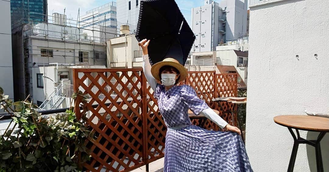 さとう珠緒さんのインスタグラム写真 - (さとう珠緒Instagram)「屋上からボンジュール 　　 　 良いお天気☀ 日焼けに注意ですね  #紫外線対策 #誰だかわからない #良い週末を✨」6月18日 10時28分 - tamao_satoh