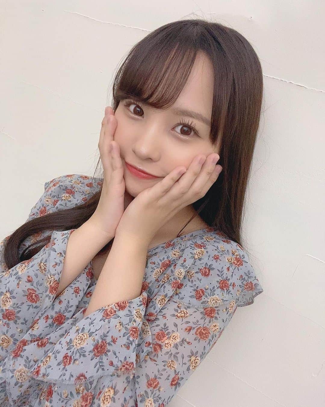 本郷柚巴のインスタグラム：「夏も君も好き🌻😌  夏の夜も大好き✨」