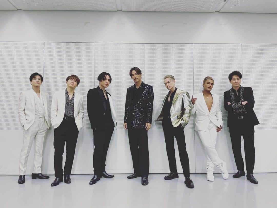 のインスタグラム：「✨✨✨🤙 TONIGHT🙏✨ #musicstation」