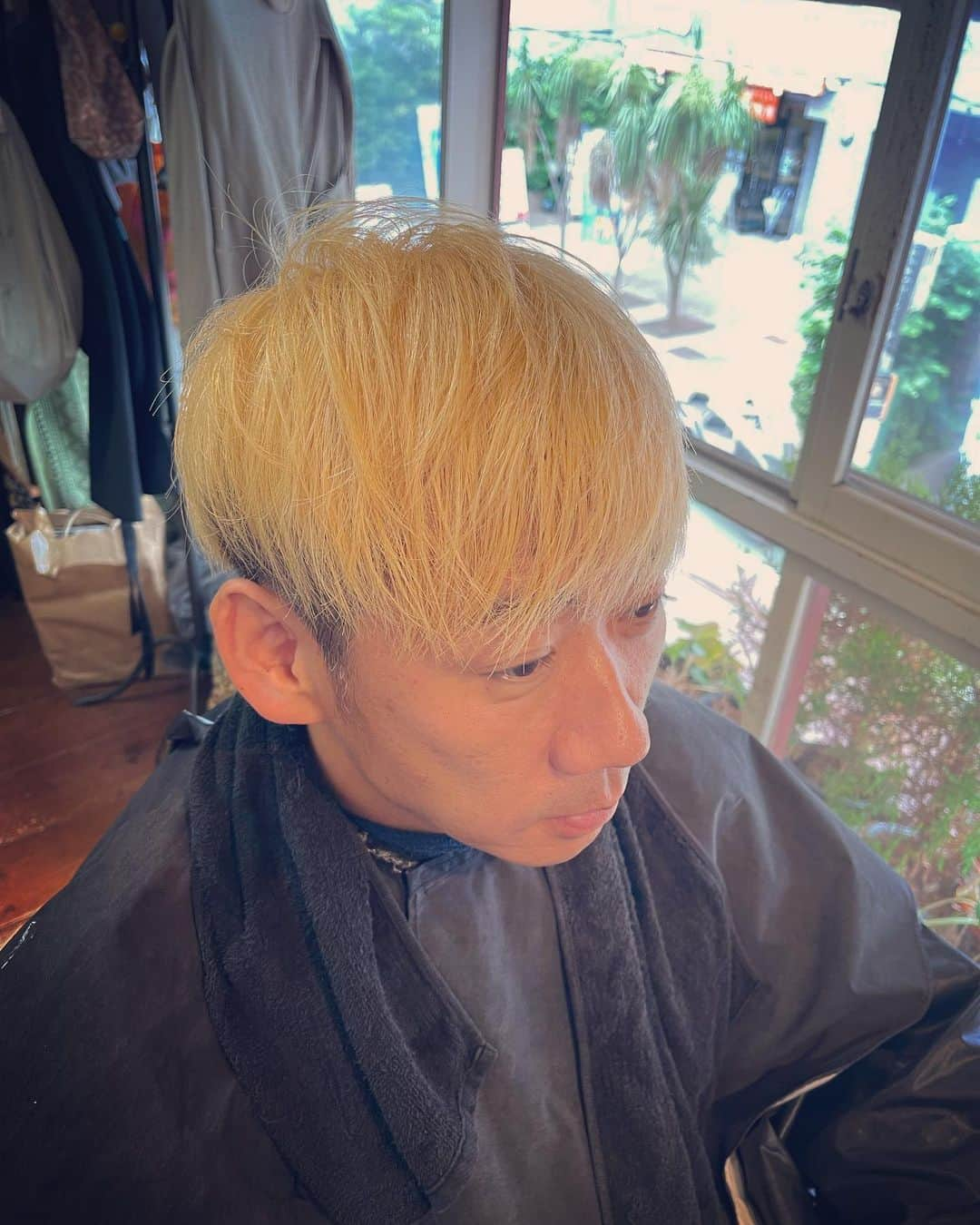 杉本知香さんのインスタグラム写真 - (杉本知香Instagram)「まさみくんシルバーアッシュ✂️✨ けんじるブルーアッシュ✂️✨ たかくらサッパリ✂️✨ 菊池くん白髪染め✂️✨  #中目黒美容室#シルバーアッシュ#ブルーアッシュ  #やまもとまさみ#R1チャンピオン #けんじる#食い込men #うちのガヤがすみません  #たかくら引っ越しセンター  #菊池健一 元#ギンナナ」6月18日 23時07分 - sugimotoc