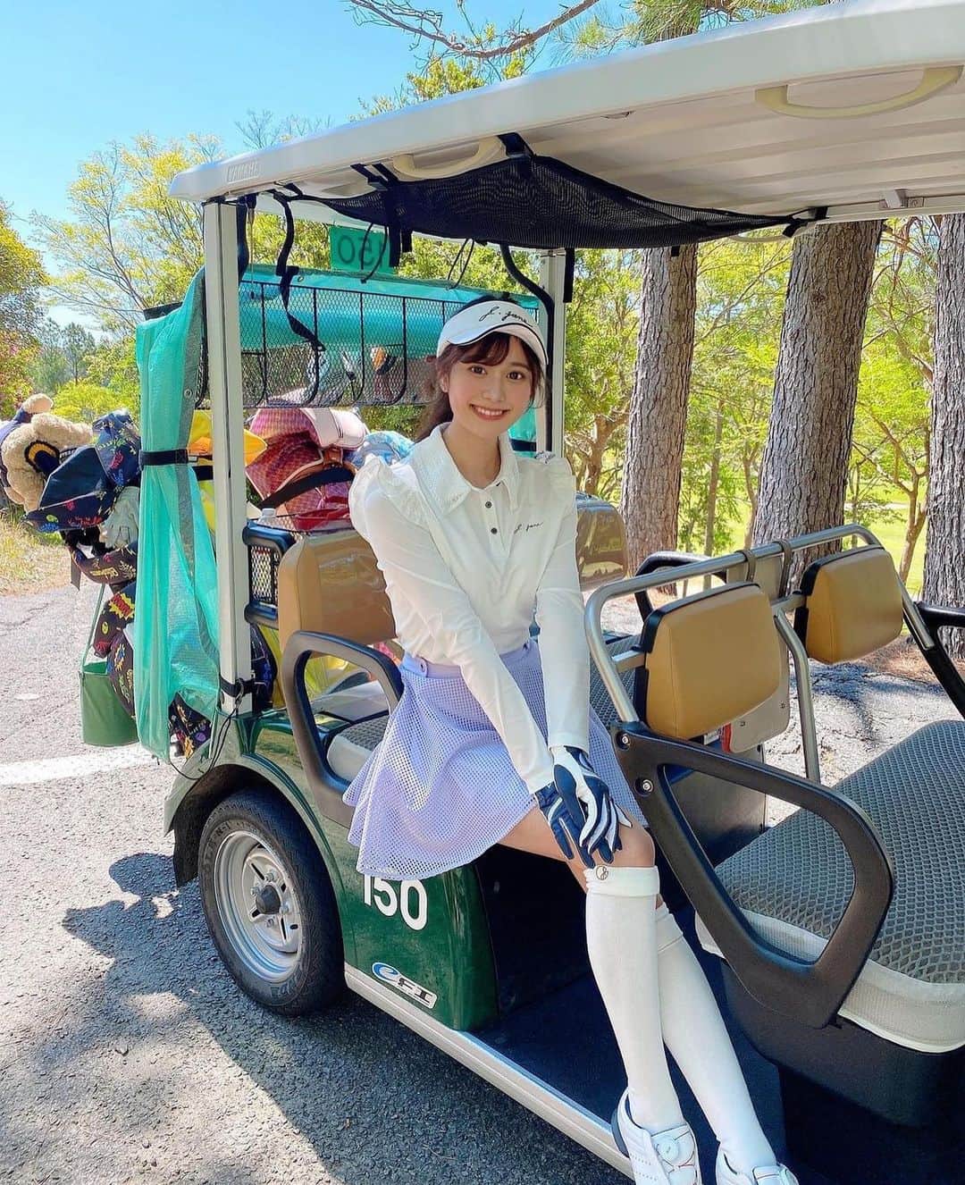 ❤️cutie.jp❤️【キューピー】のインスタグラム：「ゴルフ美女特集🏌️‍♀️ * 今回ご紹介させて頂きますのは 初めてのご紹介になります * Kyonさん＜@__k.daily__ 〉のお美しいお写真です📷✨ * ゴルフが大好きな学生のkyonさんです * ゴルフを始められて1年ちょっとで90切りを達成されているほどの腕前なんです🏌️‍♀️ * とてもお綺麗で私服の服装もセンスが良くスタイルも良く見惚れてしまいました👼 * ゴルフウェアもめちゃめちゃ可愛いんです😍 * Kyonさんが初めて白ソックスを履かれたそうなんですが似合ってます✨ * スカートが紫で白コーデの差し色ですごく栄えますよね😍 * とんでもなくかわみで御座いました😆  Kyonさん 眼福なお写真誠にありがとうございました🥺 これからもこのような素敵な投稿楽しみにしております💓 ＿＿＿＿＿＿＿＿＿＿＿＿＿＿＿＿ ◆◇◆◇◆◇◆◇◆◇◆◇◆◇◆◇ ￣￣￣￣￣￣￣￣￣￣￣￣￣￣￣￣ 紹介をご希望の方は 投稿の写真へのタグ(@cutie.jp) と #キューティー のタグ付けをお願い致します💗💗 ◆◇◆◇◆◇◆◇◆◇◆◇◆◇◆◇ @__k.daily__  #美人 #かわいい #綺麗 #モデル #ごるふ女子 #ゴルフ女子 #ゴルフウェア #ゴルフコーデ #ゴルフすきな人と繋がりたい #instagood #fashion #instagram #makeup #cute #cutie #kawaii #model」
