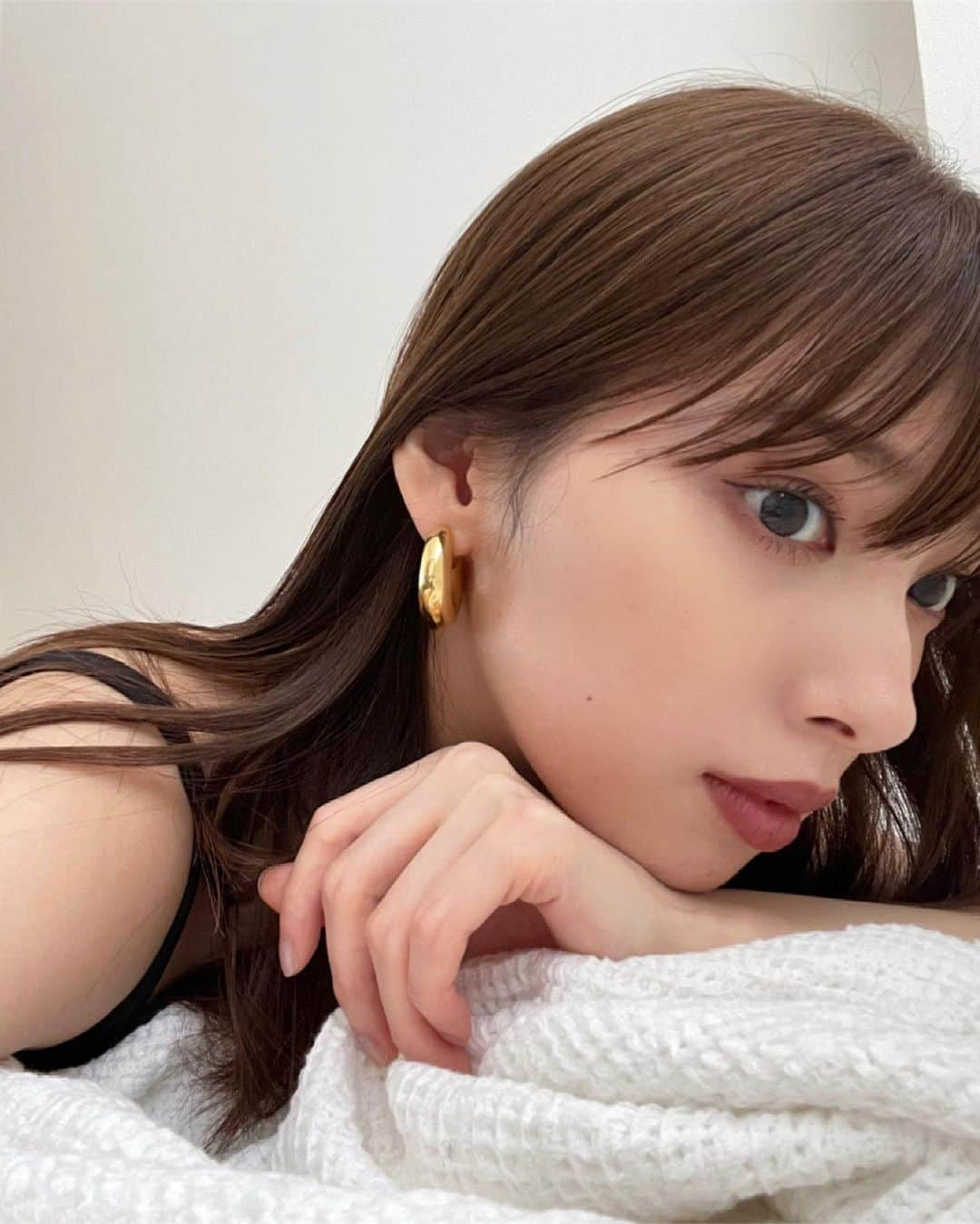 谷川菜奈さんのインスタグラム写真 - (谷川菜奈Instagram)「医療脱毛で オススメしてもらったクリニック @jennyclinic さんに🕊  動画も載せましたが施術早いし、痛くなかったです😌 綺麗で新しいクリニックなので予約も取りやすかったです👶🏻  医療脱毛も通いやすいので参考になれば✨  全身5回完了コースが人気みたいで、メンズも出来るよ〜👦🏻 タグ付けしてるのでカウンセリングなどしてみてね😌  #ジェニークリニック #医療脱毛 #全身脱毛 #脱毛」6月18日 21時13分 - pechi.130