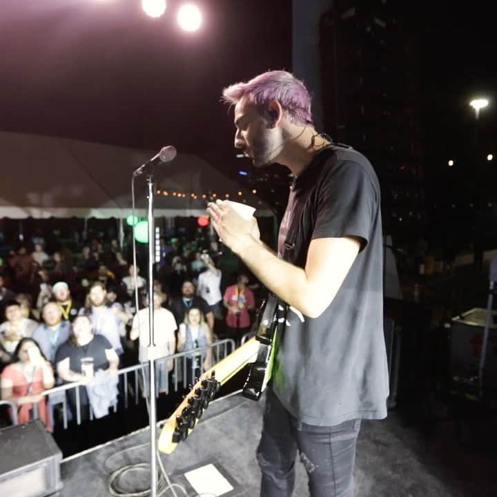 All Time Lowのインスタグラム：「Today is the one and only @jackbarakat’s birthday. If you’ve come to an ATL show you know Jack lives to entertain and put a smile on the faces of those around him. So let’s take today to say thank you. Seriously, comment “thank you jack” it will help this post get more likes.」
