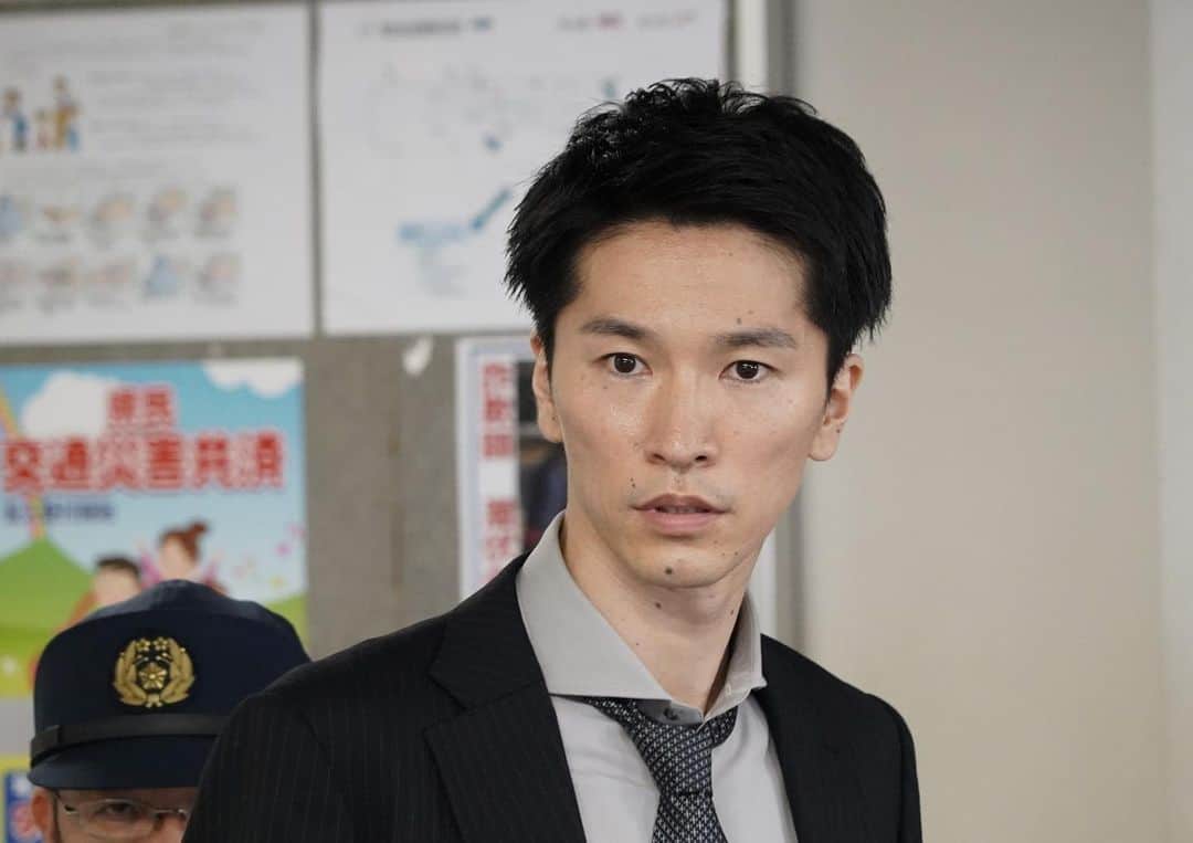 NOPPOのインスタグラム：「7月10日(土)22時スタートの日本テレビ「ボイスⅡ 110緊急指令室」に出演させて頂くことになりました。 僕が演じる重藤雄二という役を通して、ダンサー「NOPPO」ではなく俳優「増田昇太」として、今までにない沢山の貴重な経験ができています。「ボイスⅡ」の世界を重藤雄二としてしっかり生きていければと思っています。  そして、ある登場人物の舞の振付もさせて頂きました。演じたご本人と、その登場人物のバックボーンを話しながら一緒に身体の動きを作っていきました。そちらも注目してもらえたら嬉しいです。  いつものフワッとニコニコしてるNOPPOじゃない、皆さんが見たことのない新たな姿が見られると思いますので、是非観てください‼  #ボイス2 #増田昇太 #NOPPO」
