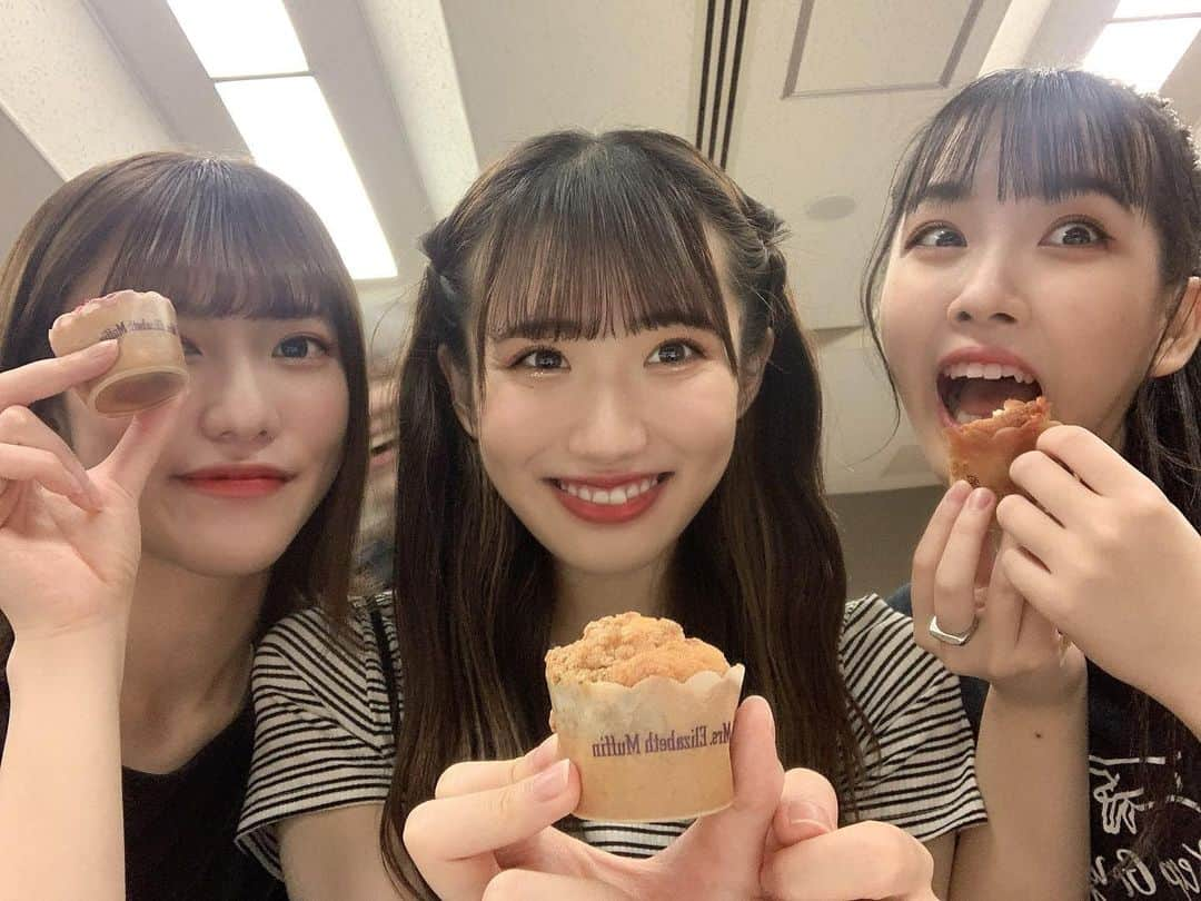 【公式】プラスワンさんのインスタグラム写真 - (【公式】プラスワンInstagram)「マフィン美味しかった〜😋  #アイドル #プラスワン  #フォローミー  #idol  #ガールズグループ  #instagood  #オフショット  #fff  #followｍe  #japanesegirl」6月19日 18時20分 - plus1_official