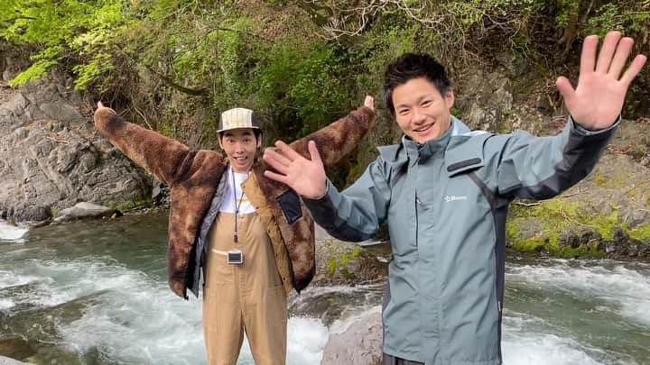 のインスタグラム：「.  そしてこちらが、 #川の音に負けたver  ほんとに声出てます…❔笑 ほんとに❔❔❔❔❔😑  #野村周平 #柄本時生 #泣くな研修医  第9話は今夜11時❕🌷  .」