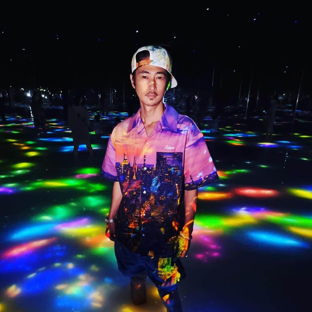 窪塚洋介さんのインスタグラム写真 - (窪塚洋介Instagram)「@teamlab.planets  また行ってきた豊洲♪ 何度言ってもぶっトばされる😆  #teamlabplanets」6月19日 17時38分 - yosuke_kubozuka