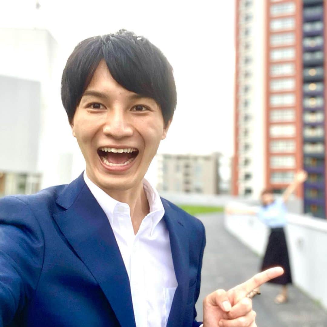 佐々木一真のインスタグラム：「やってみたかった ポートレート機能を使った 誰でしょうクイズ…  いや、これ結構難しい😅笑  #ポートレート #ポートレート撮影  #テレビ朝日 #テレ朝 #アナウンサー #テレビ朝日アナウンサー #佐々木一真」