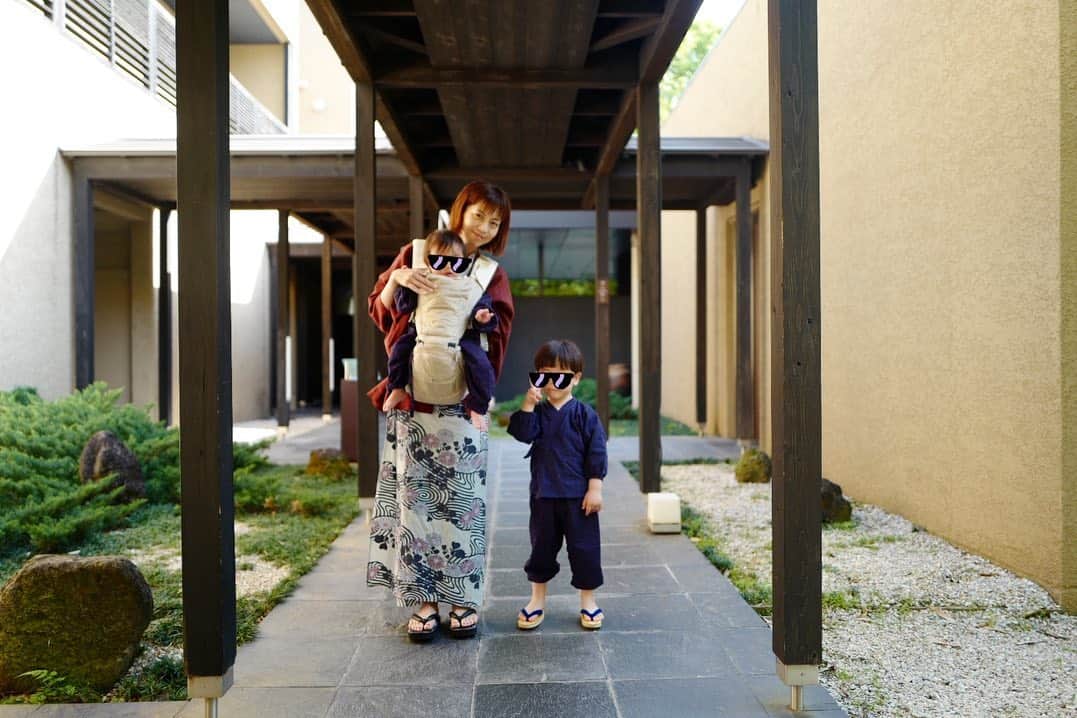 安田美沙子さんのインスタグラム写真 - (安田美沙子Instagram)「いつかの温泉♨️ ちょっと前ですが、私のお誕生日旅行。  子供用浴衣がたまらなくかわいい。作務衣？なのかな？ ずっとサムウェイっていう民族衣装かと思ってた。笑」6月19日 12時20分 - yasuda_misako