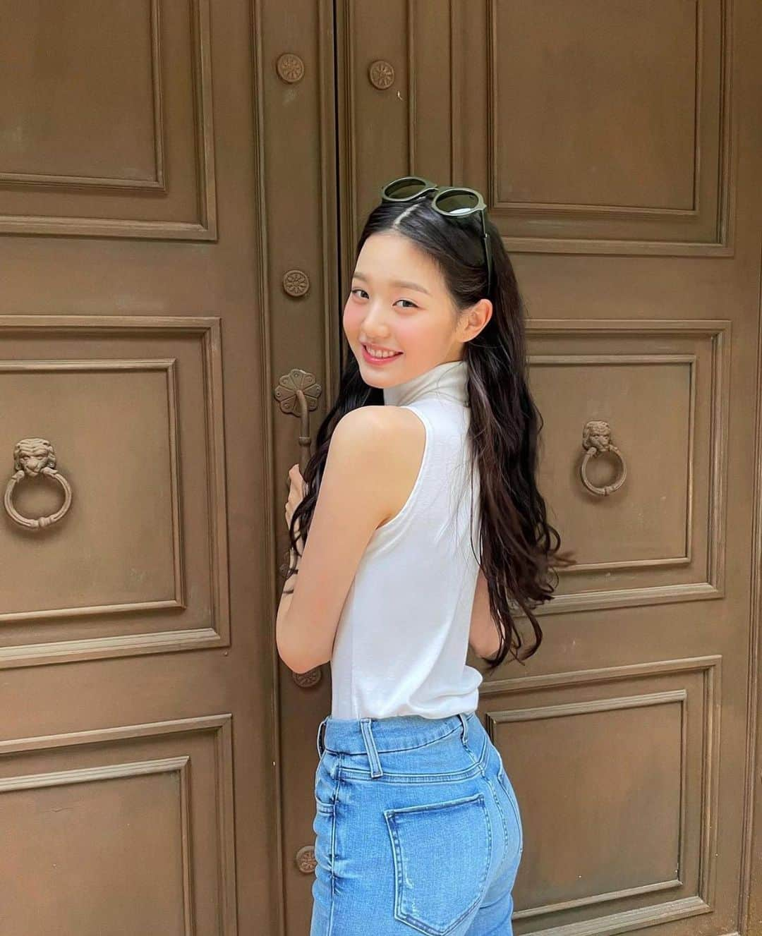 チャン・ウォニョンさんのインスタグラム写真 - (チャン・ウォニョンInstagram)「SHE’S SO PRETTY IM-  #IZONE #JANGWONYOUNG #WONYOUNG #아이즈원 #장원영 #원영」6月19日 13時35分 - wonyoung__ive