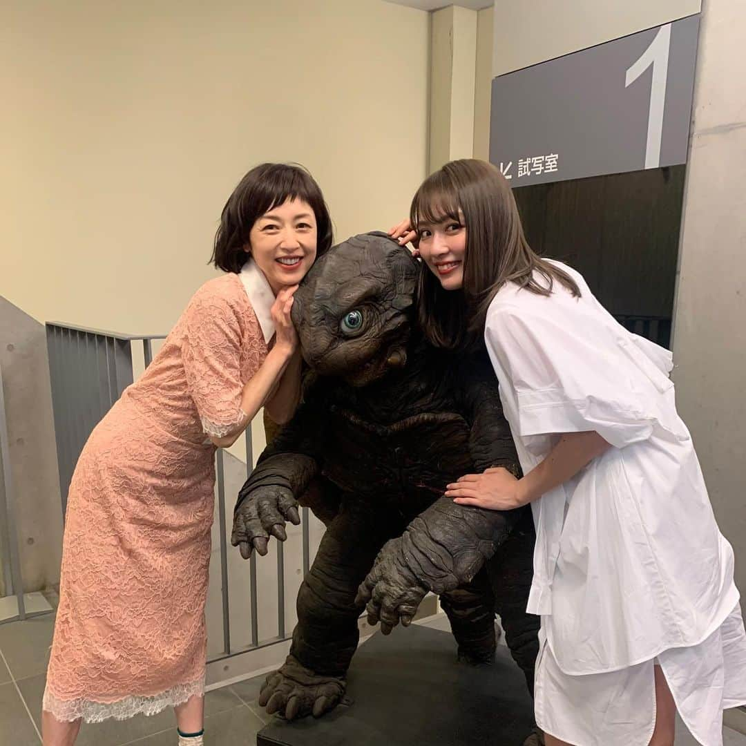 リカ〜リバース〜さんのインスタグラム写真 - (リカ〜リバース〜Instagram)「#高岡早紀 さんと #内田理央 さんをパシャリ🤳 本日よる7時〜の #ドッキリGP にお2人が出演📺✨  「イケメンアピールはつづくよどこまでも」の仕掛け人として登場します！  ぜひご覧ください🥀✨  #リカ自称28歳の純愛モンスター」6月19日 13時36分 - rika____28